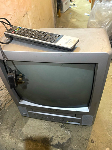 Retro toshiba vtv1400 14in - retro,